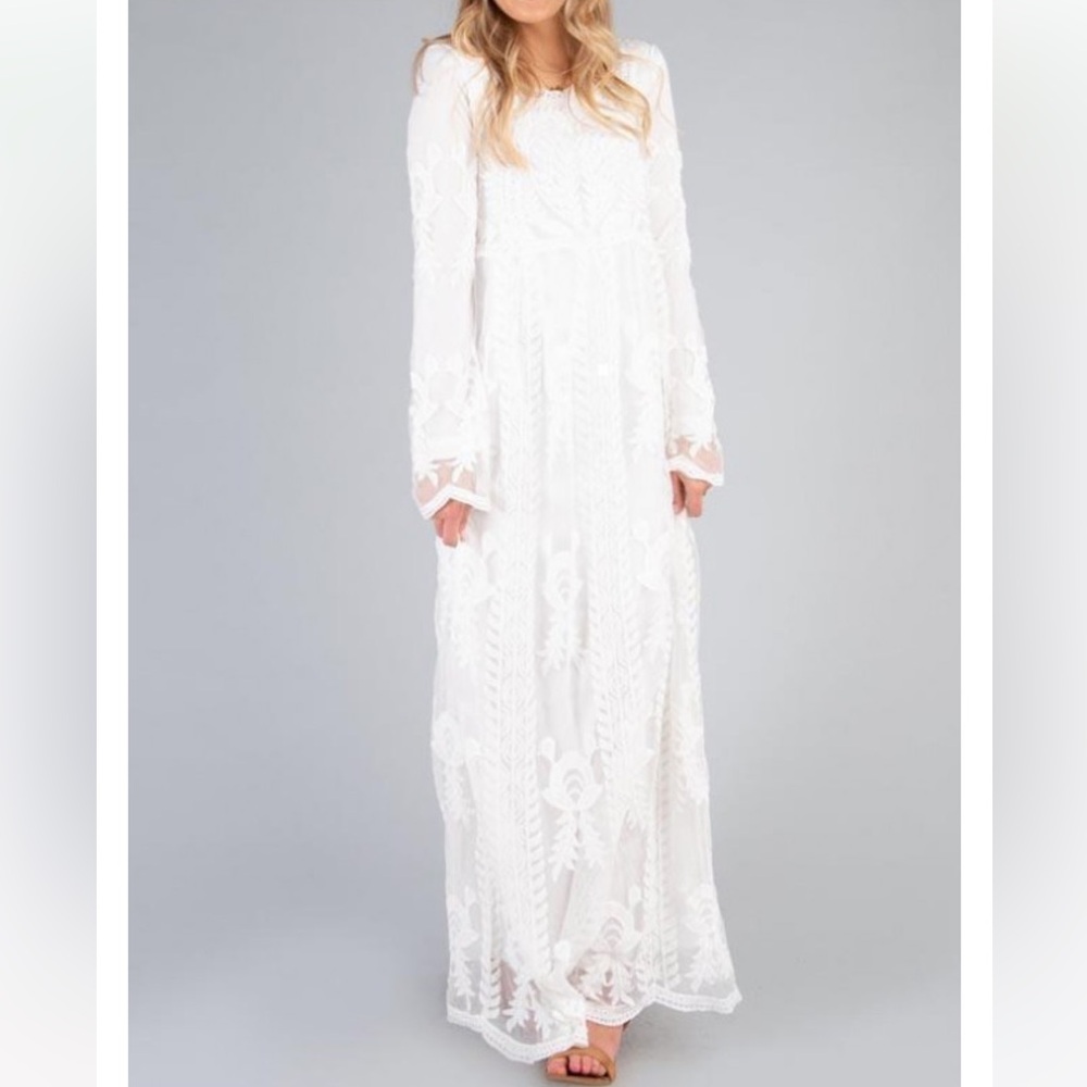 White Lace Round Neck Long Sleeve Maxi Temple Dress NWT - Picture 3 of 11